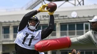 It Gets A Veteran In The Room': Yahoo Analyst Praises Steelers' Acquisition  Of Allen Robinson - Steelers Depot