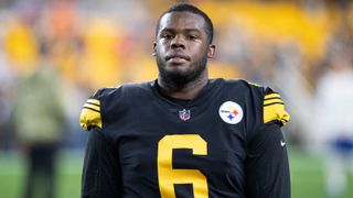 CHARLOTTE, NC - DECEMBER 18: Pittsburgh Steelers punter Pressley Harvin III  (6) during an NFL football game between the Pittsburg Steelers and the  Carolina Panthers on December 18, 2022 at Bank of