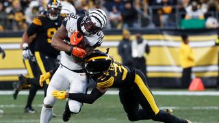 Steelers' Twitter account, Ramon Foster jab Bengals after OT win