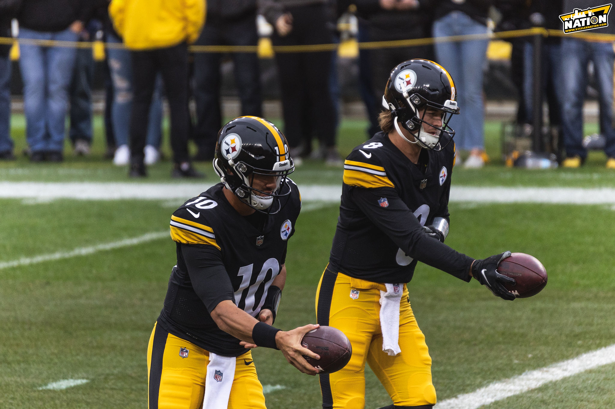 Despite Northeast Roots, Kenny Pickett Admits He Doesn't Like Playing In Cold  Weather - Steelers Depot