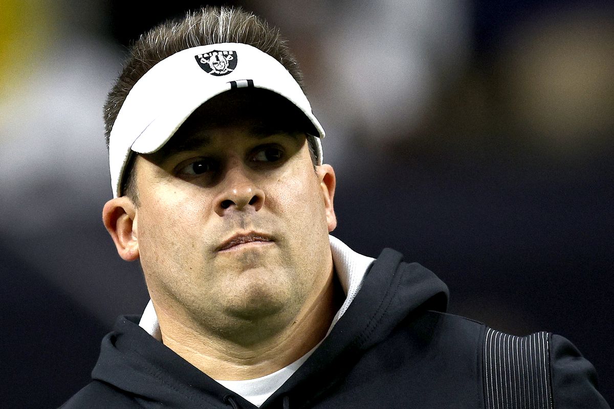 Josh McDaniels' decision to kick a short field goal backfires; Raiders fall  to Steelers