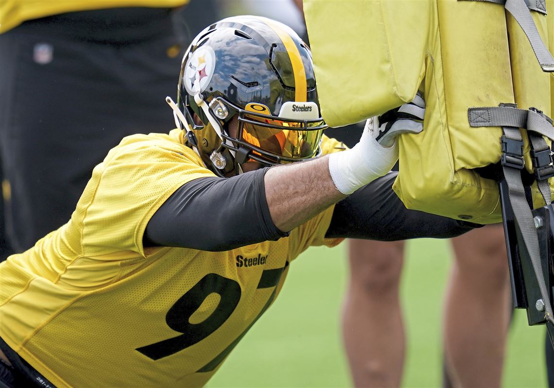 Steelers notes: Mark Robinson makes first NFL start alongside
