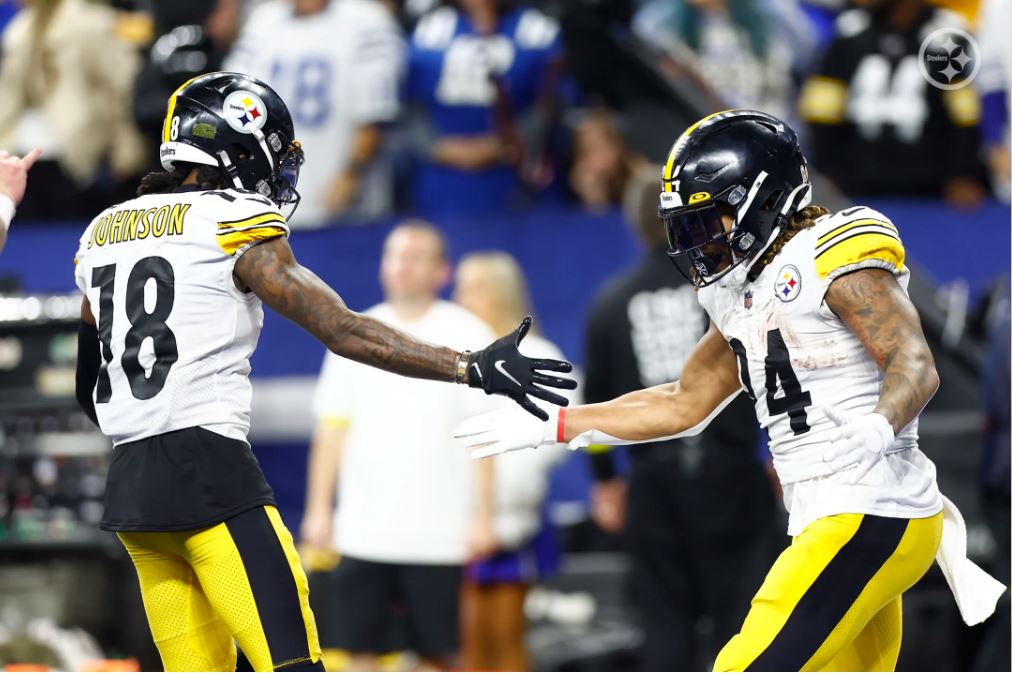 Steelers' Kenny Pickett draws major praise from Diontae Johnson