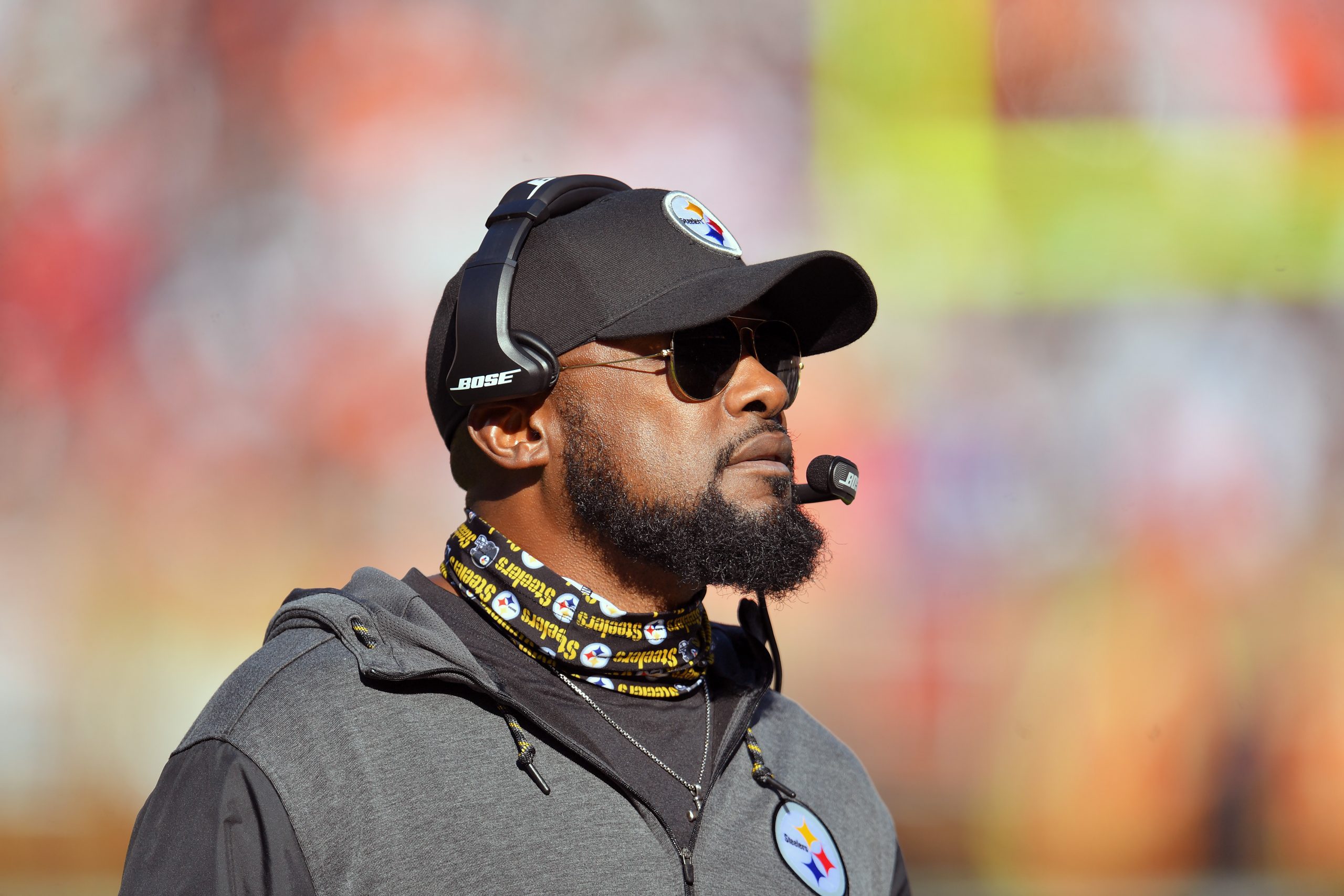 Tearful Mike Tomlin, Steelers watch trying season slip away