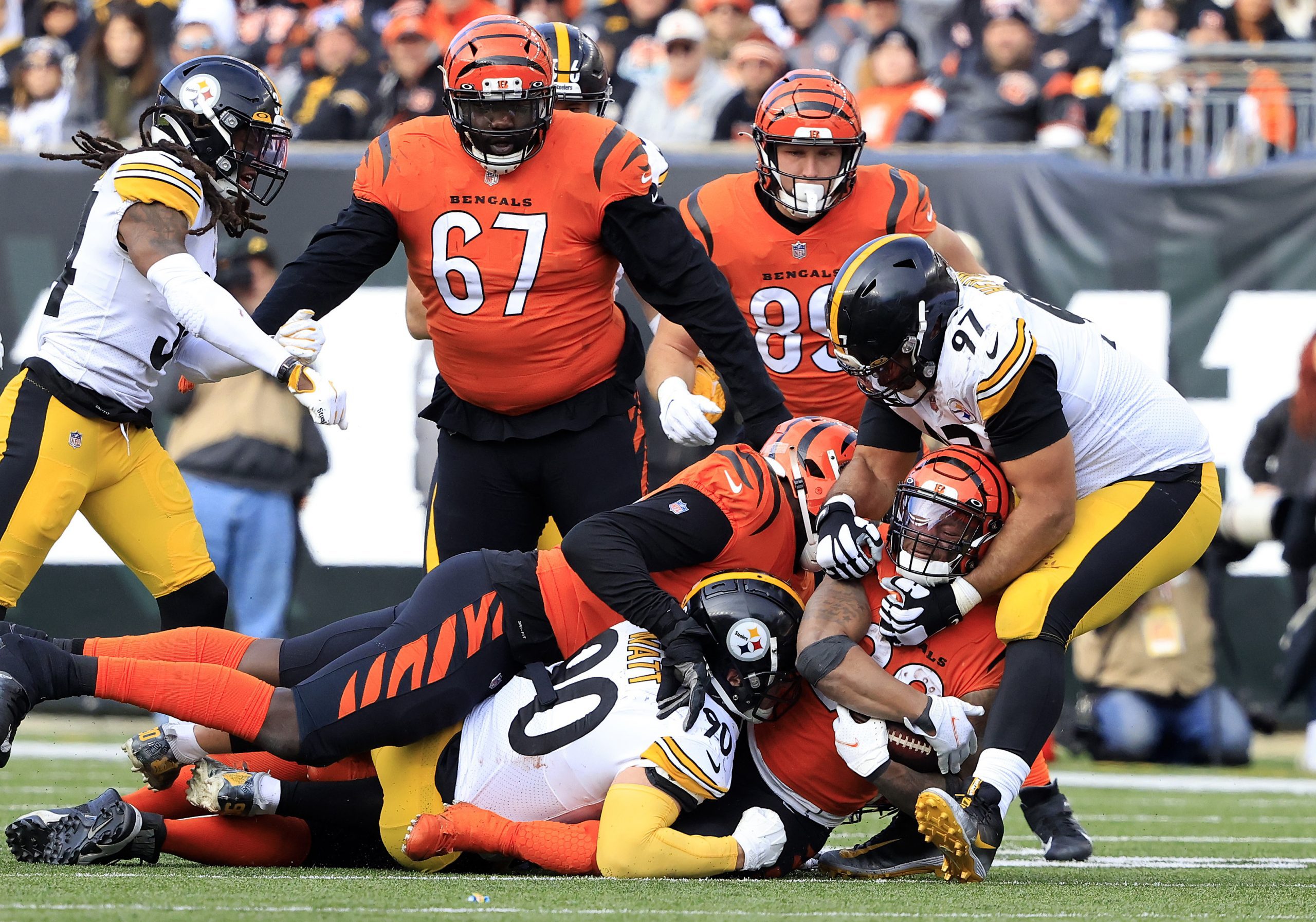 Jaylen Warren of the Pittsburgh Steelers against the Atlanta Falcons  News Photo - Getty Images