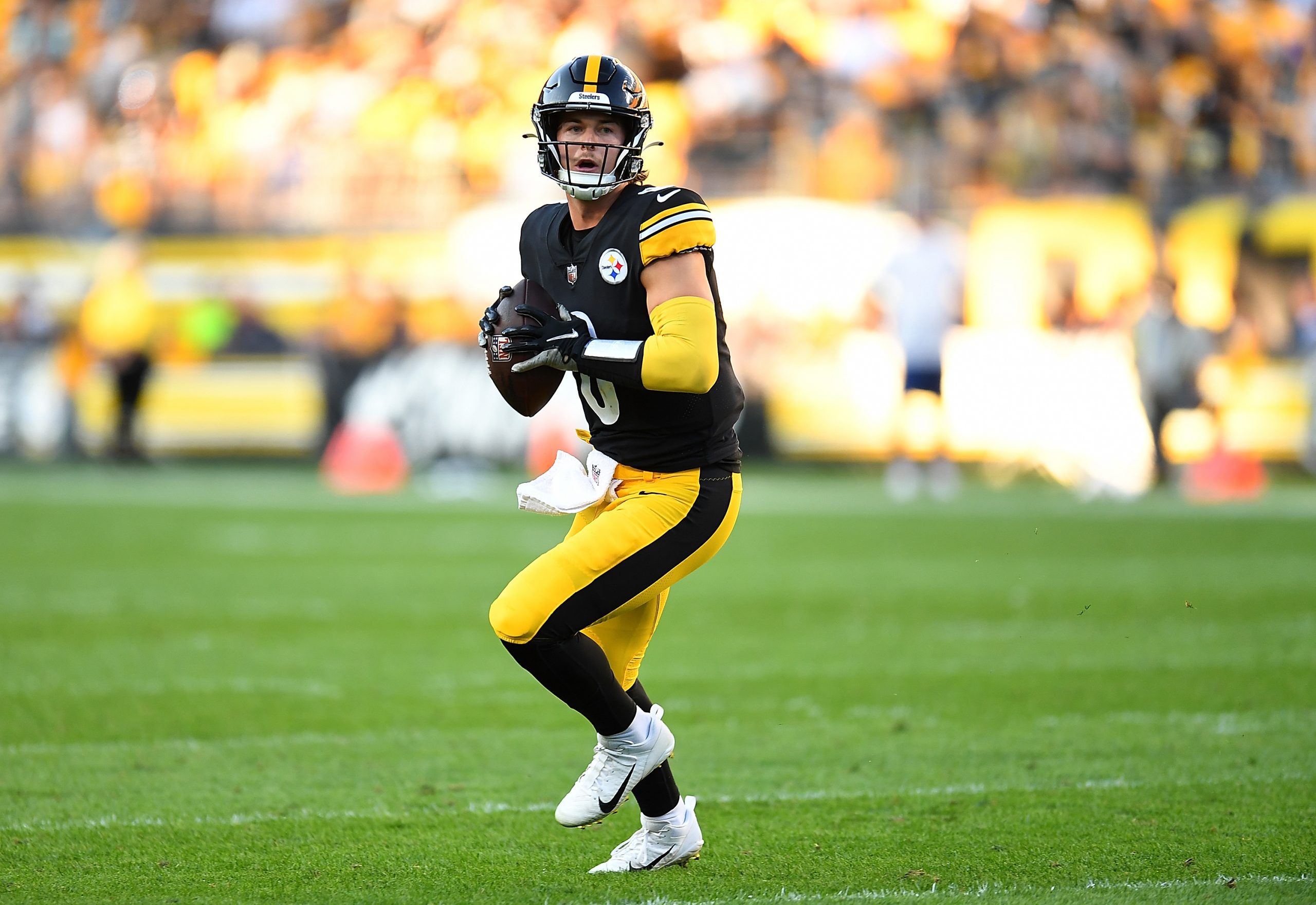 Steelers Rookie QB Kenny Pickett's 4th Quarter Heroics Rescue