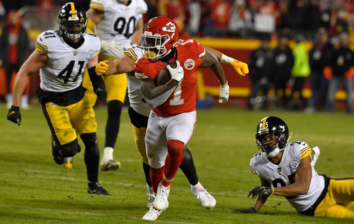 Jerick McKinnon giving Chiefs 'all kinds of confidence' he can contribute  after performance vs. Steelers