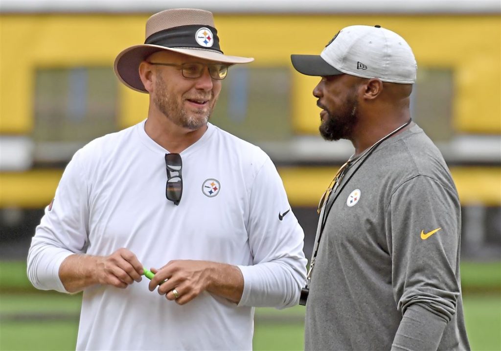 Steelers Crippled In Week 8 By Clueless Coaching At Halftime Because Mike  Tomlin Thinks We're Going To Be Fine