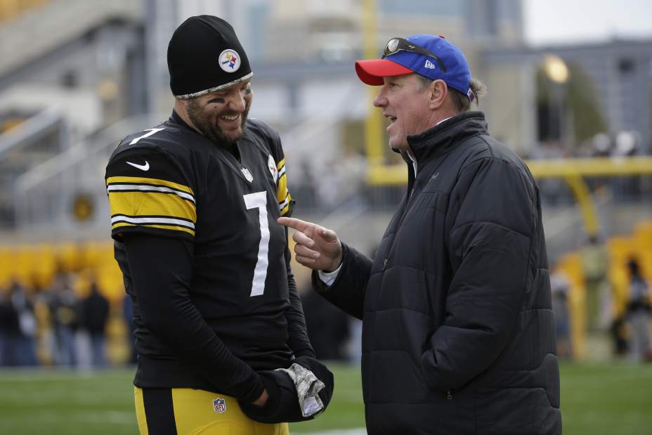 Roethlisberger gives jersey to Jim Kelly after Steelers win