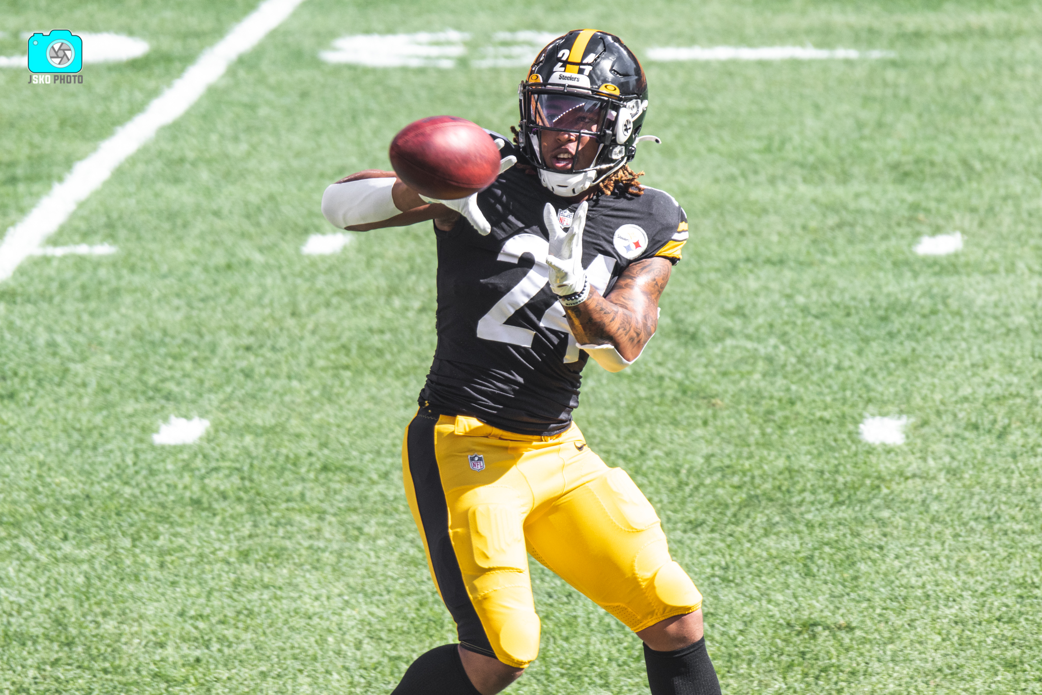 Benny Snell Talks Balancing Personal Training With Building Connection With Big  Ben During OTAs - Steelers Depot