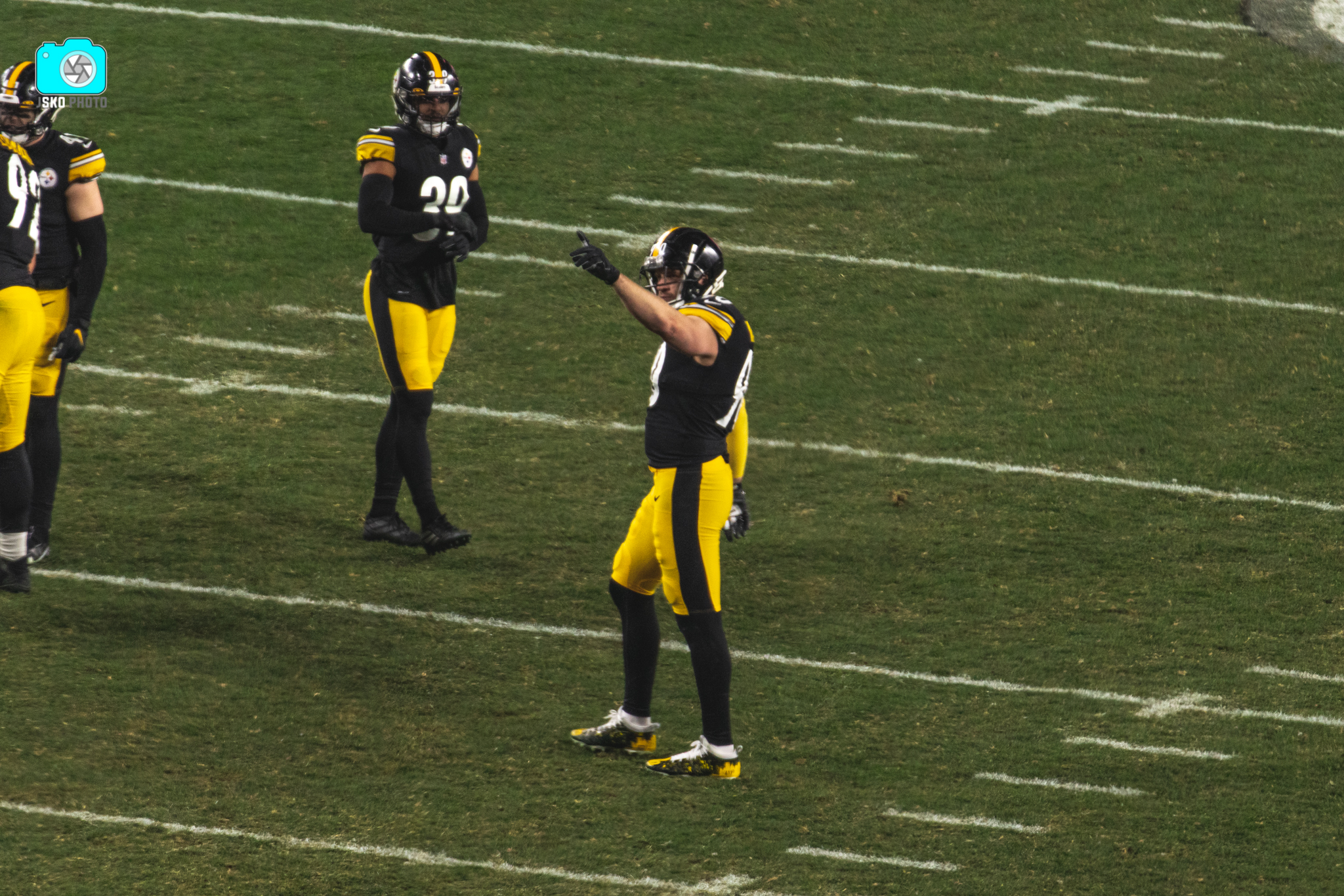 Steelers' Patrick Peterson And Bryant McFadden Astounded By Two Young  Defenders: They Look Like Some Vets Going Against Rookies