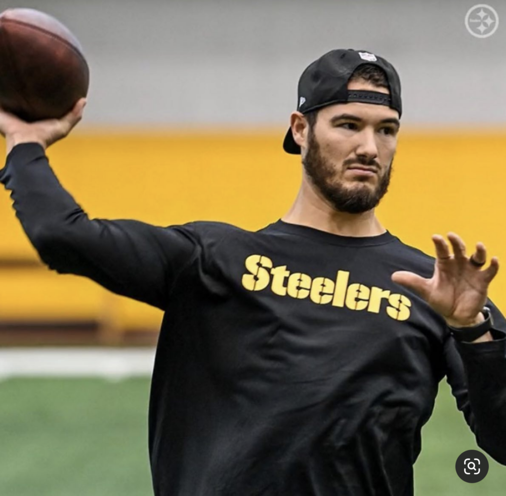 Steelers Could Pay Ultimate Price For Reaching For a Quarterback in Round 1