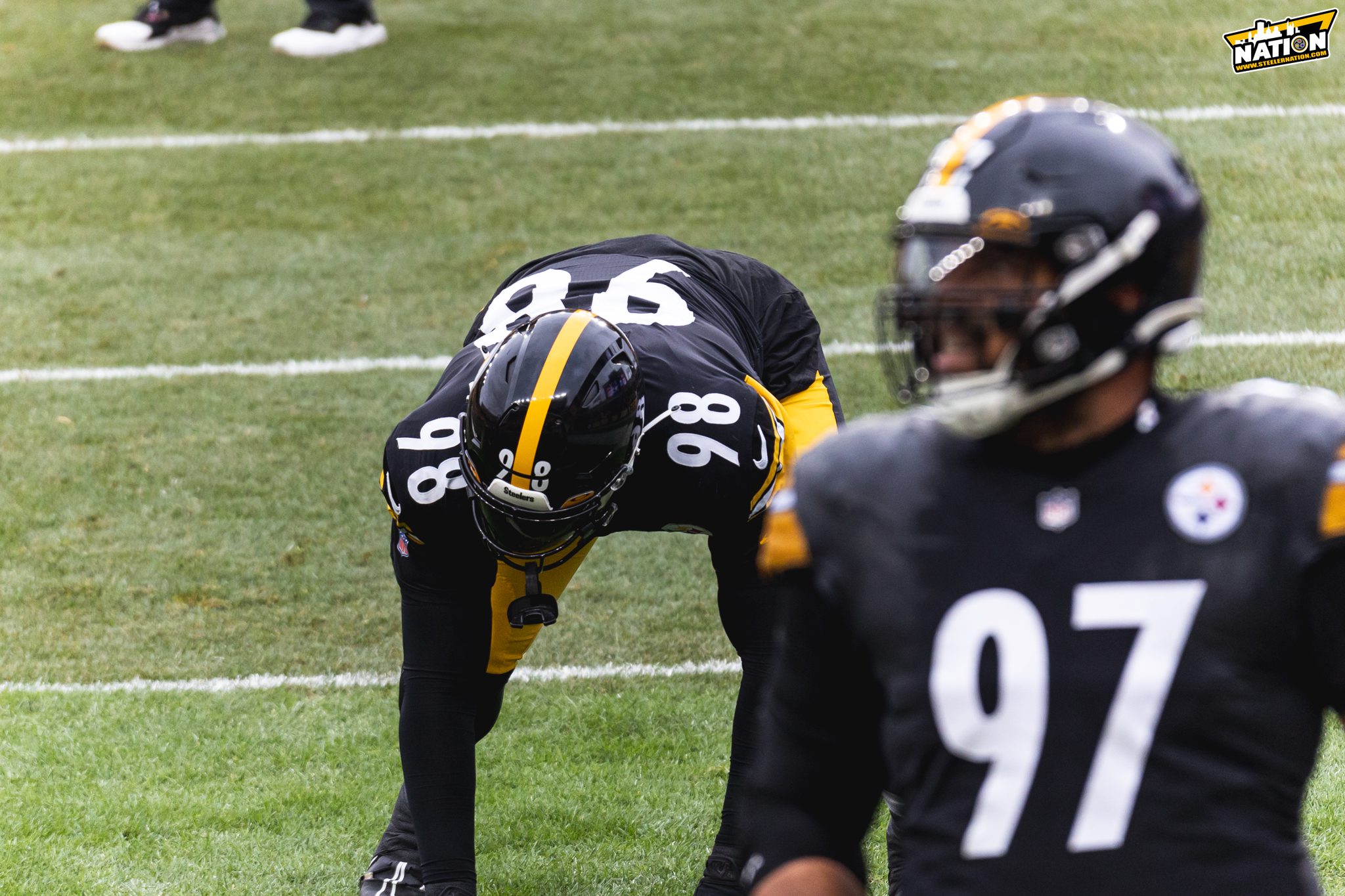 Steelers camp report: DE DeMarvin Leal escapes serious ankle injury in  1-on-1 drill