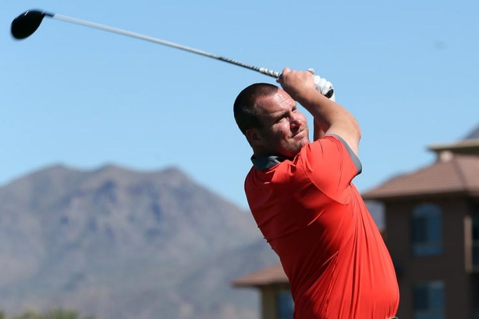 Steelers legend Ben Roethlisberger golfing
