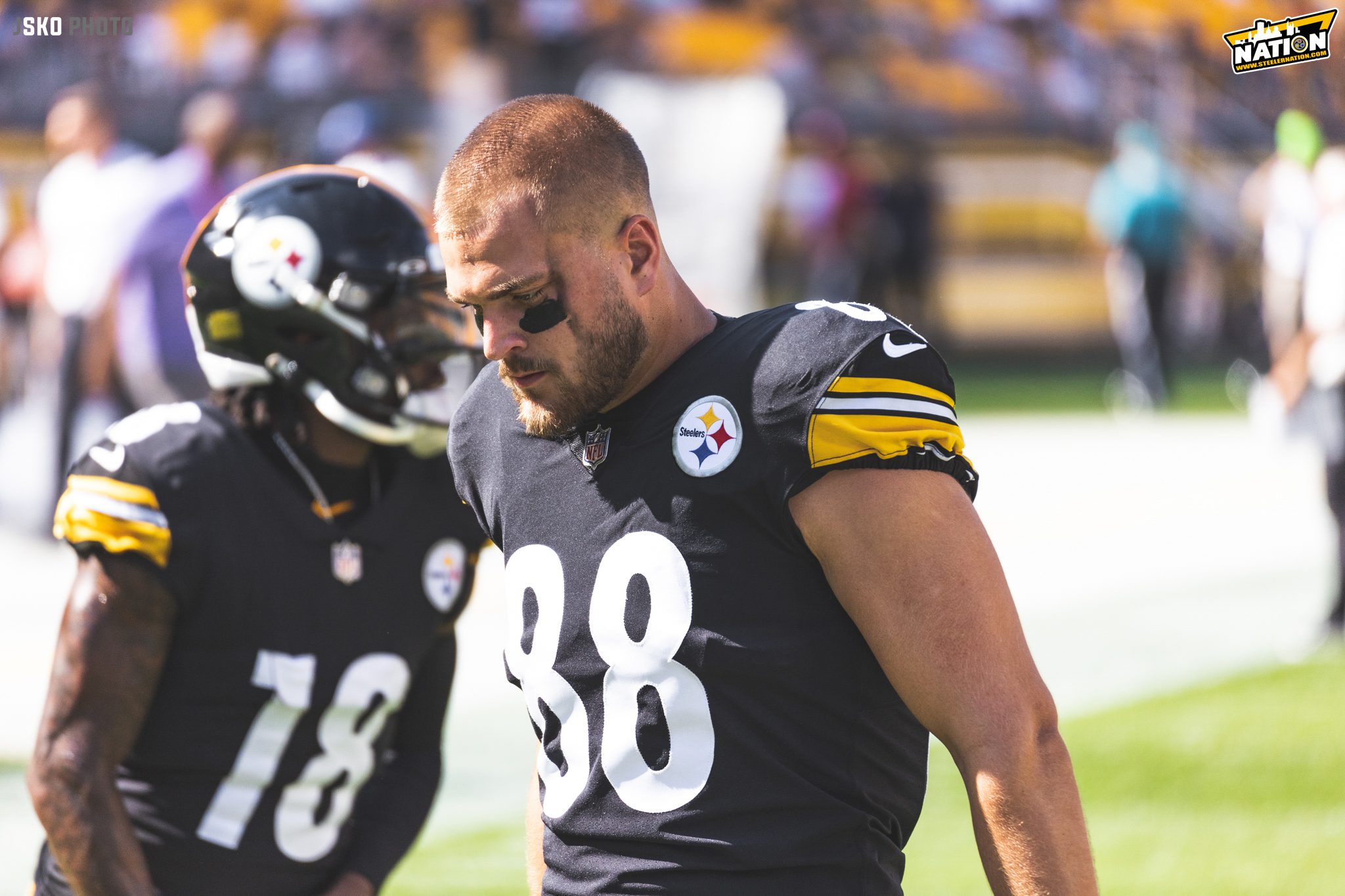 Attrition affecting tight ends as Pat Freiermuth leaves Steelers practice