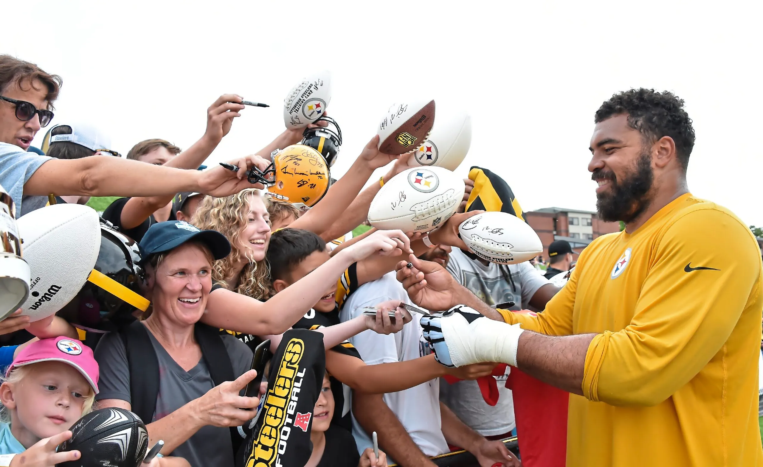 Hines Ward speaks at youth football camp, reflects on Steelers' offseason  and training camp