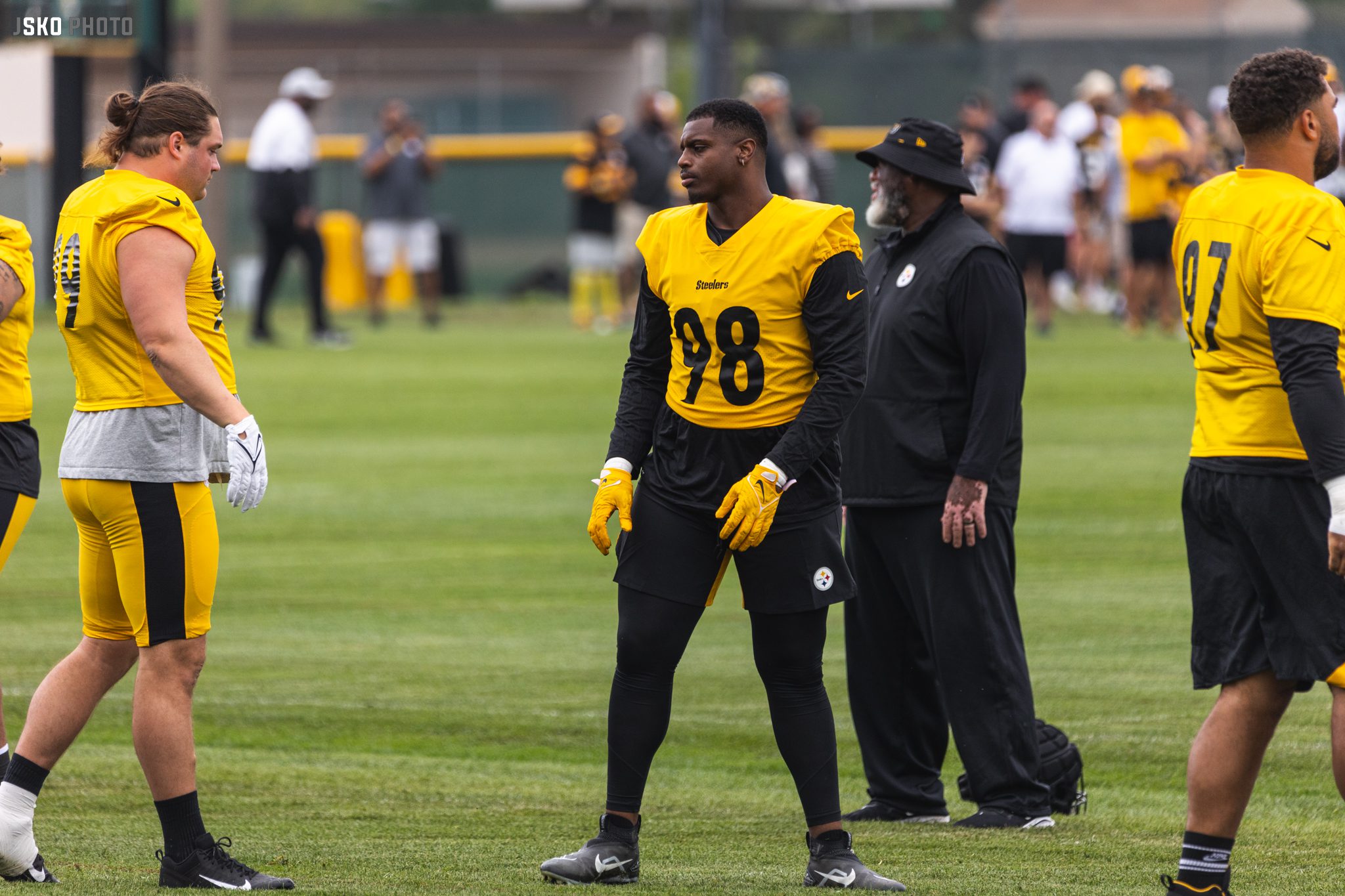 Watch: Steelers DL DeMarvin Leal on Pressure After Stephon Tuitt's  Retirement, Cam Heyward, More