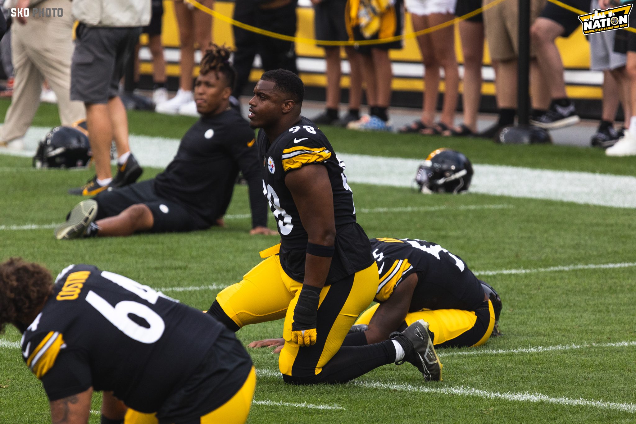 Steelers camp report: DE DeMarvin Leal escapes serious ankle injury in  1-on-1 drill