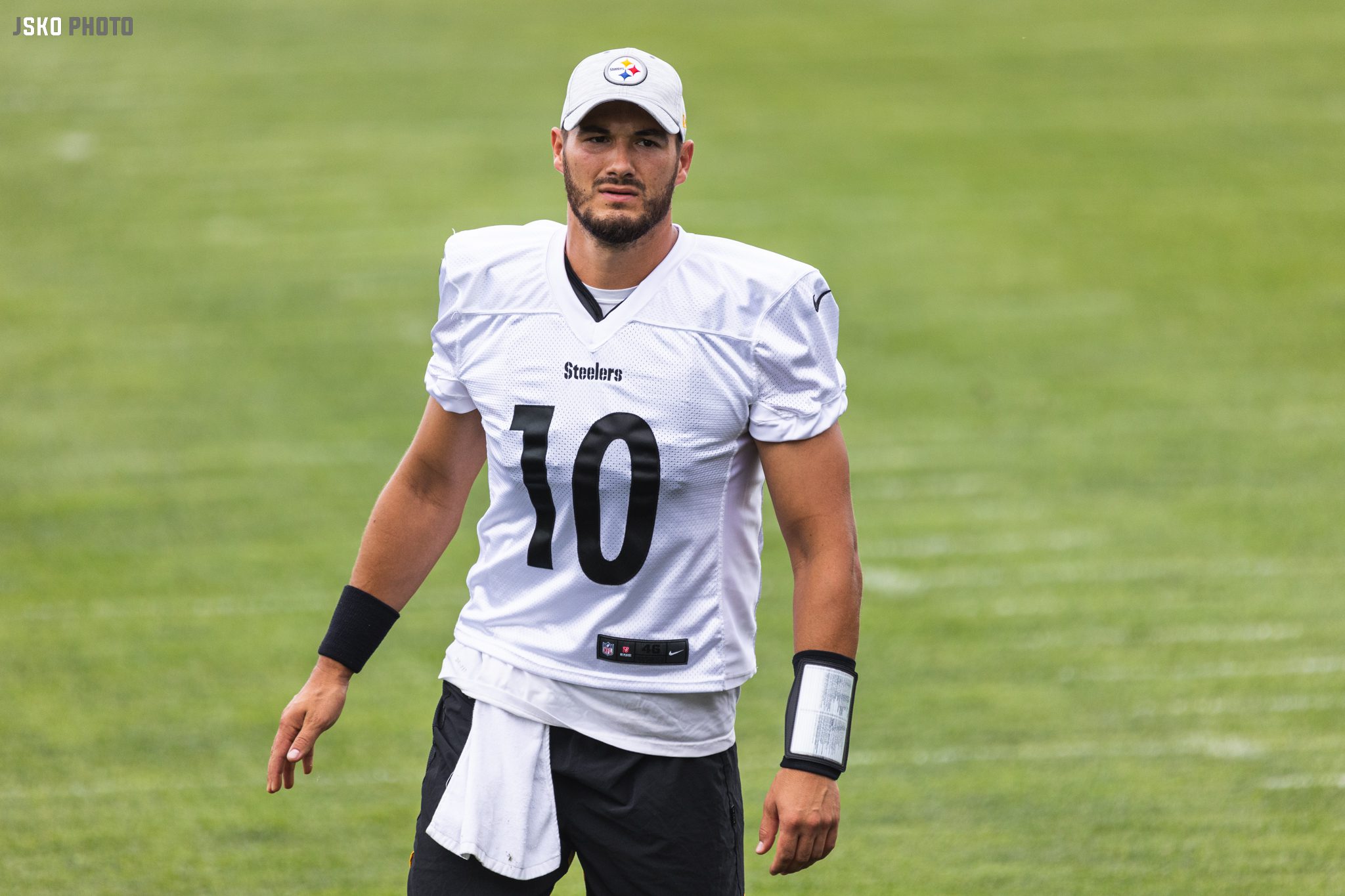 Pittsburgh Steelers #10 Mitch Trubisky Gear