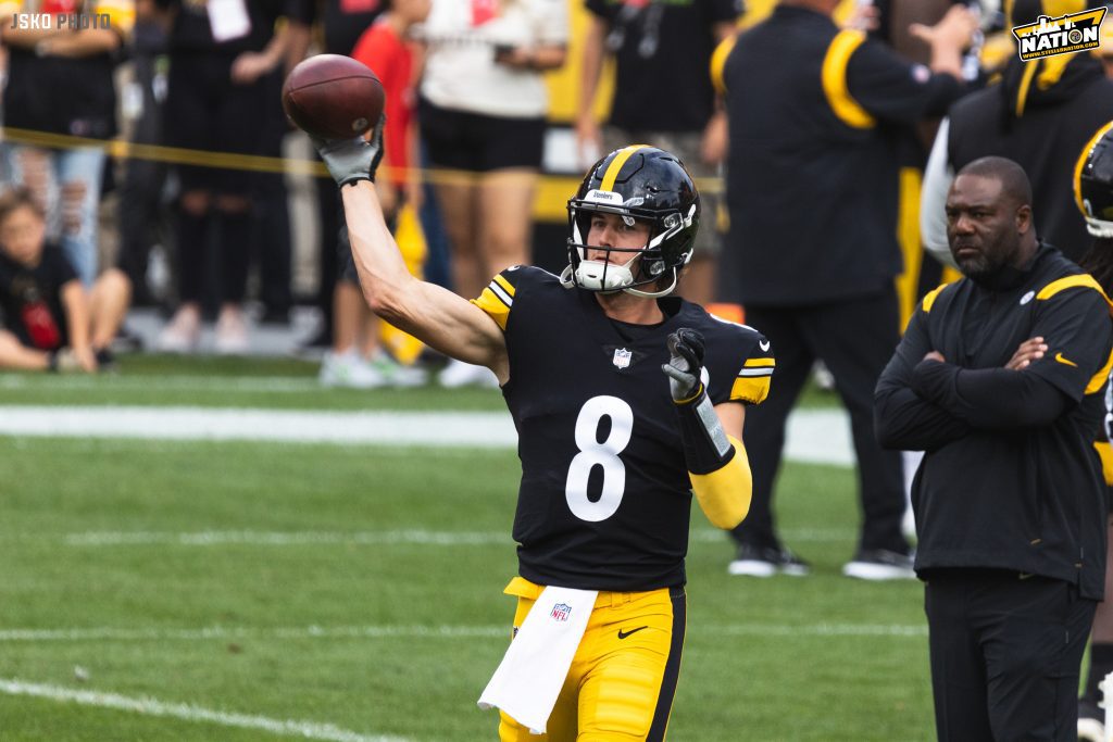 Steelers tab Kenny Pickett to start second half, bench struggling