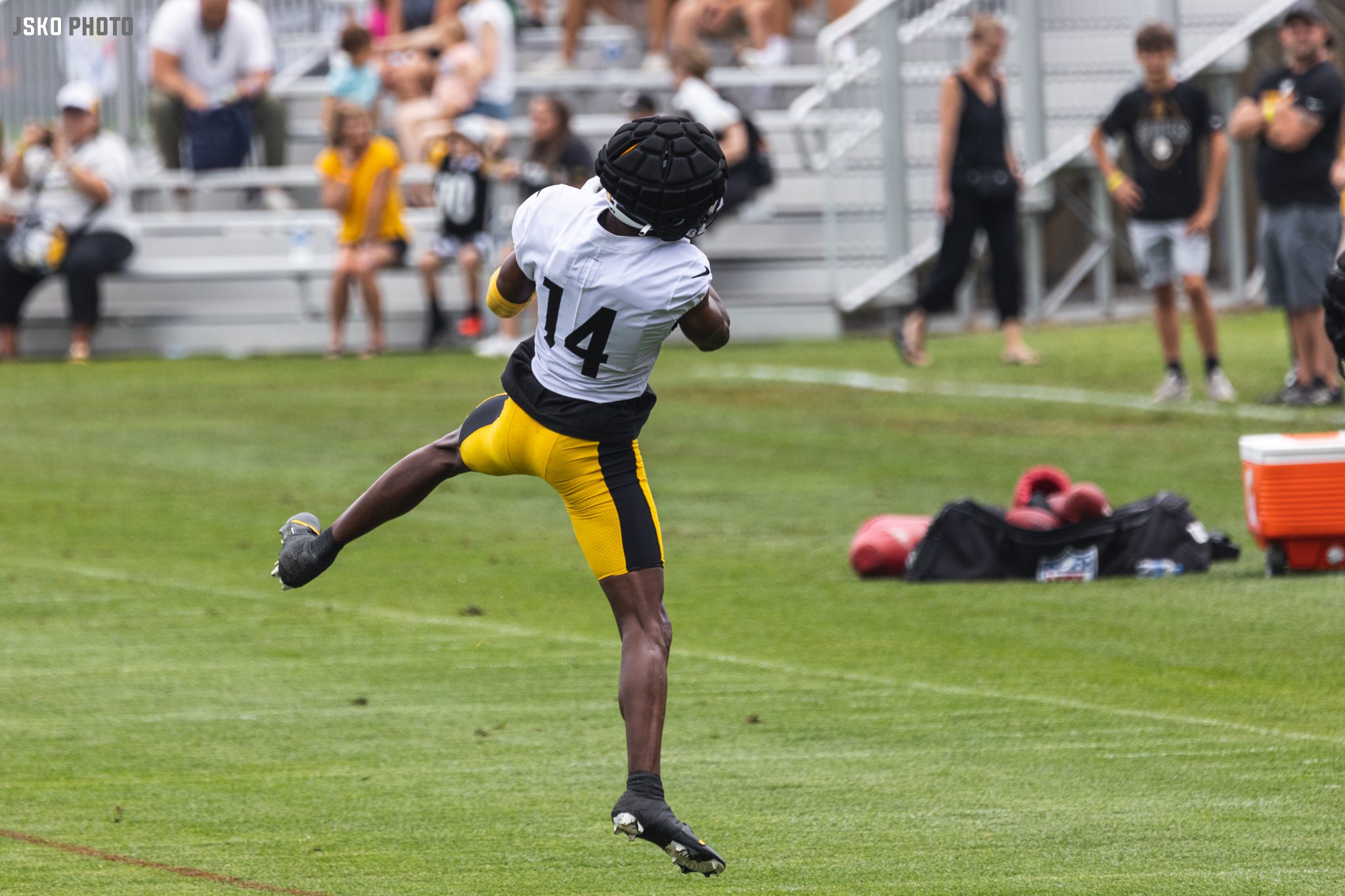 Steelers training camp: George Pickens hype soars as rookie receiver  continues to shine 