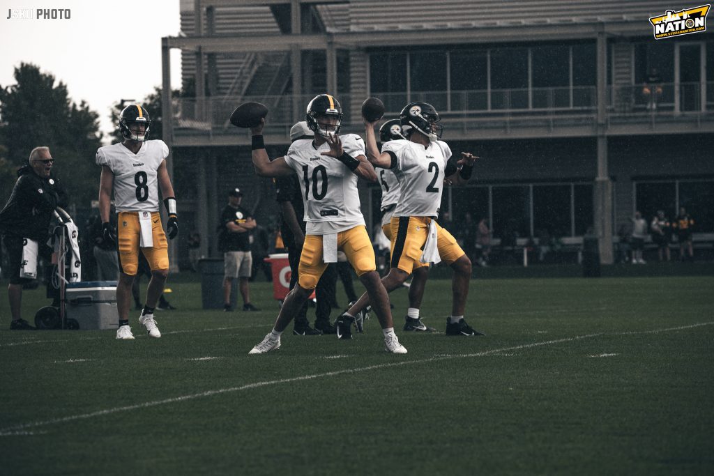 James Harrison rocking a Ben Roethlisberger jersey at Steelers' camp