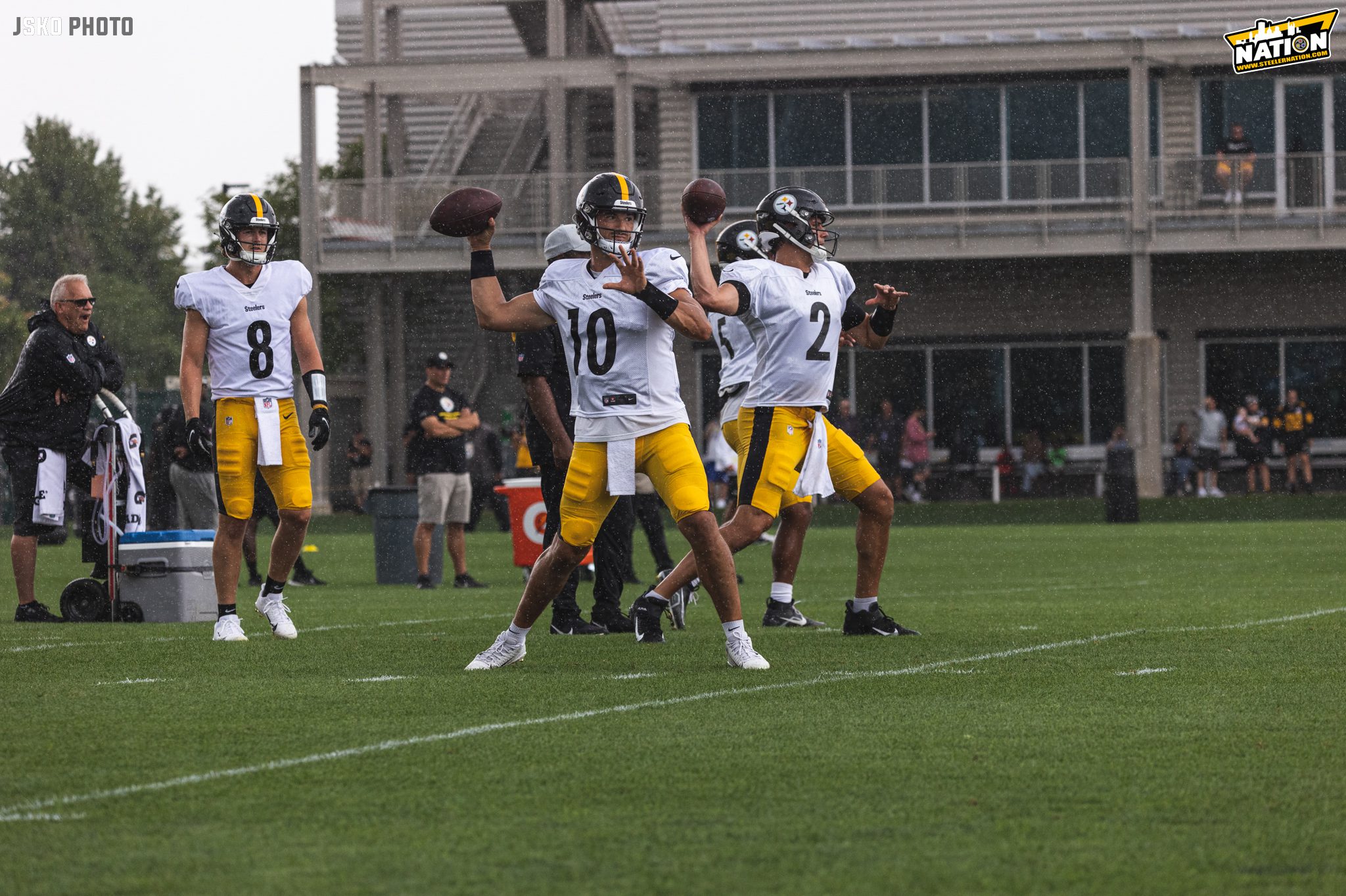 Mentor's Mitch Trubisky decent in return home with Steelers, but QB change  chatter likely to remain – News-Herald