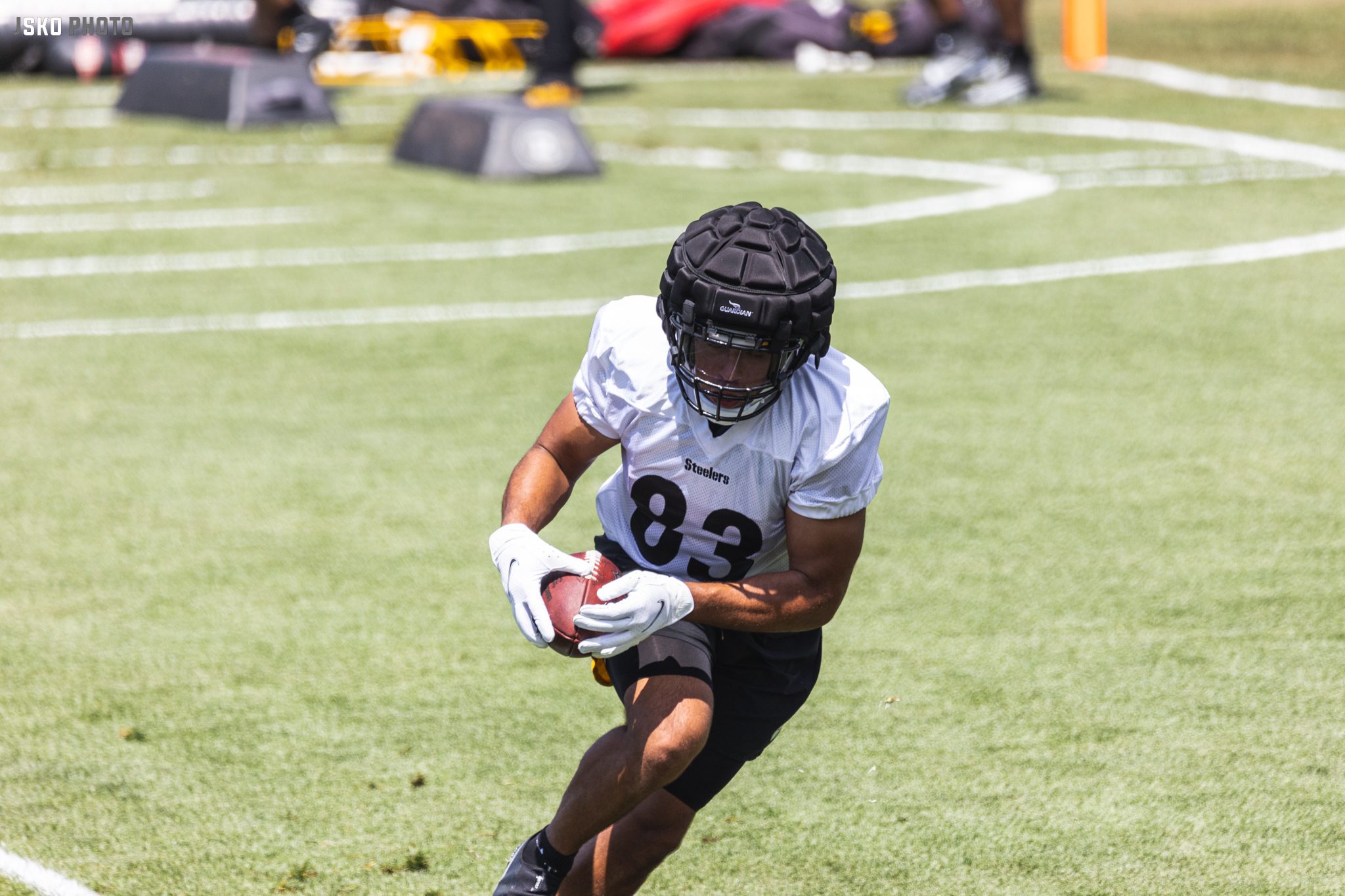 Hours after visiting his father's grave, Connor Heyward caught his first  NFL touchdown