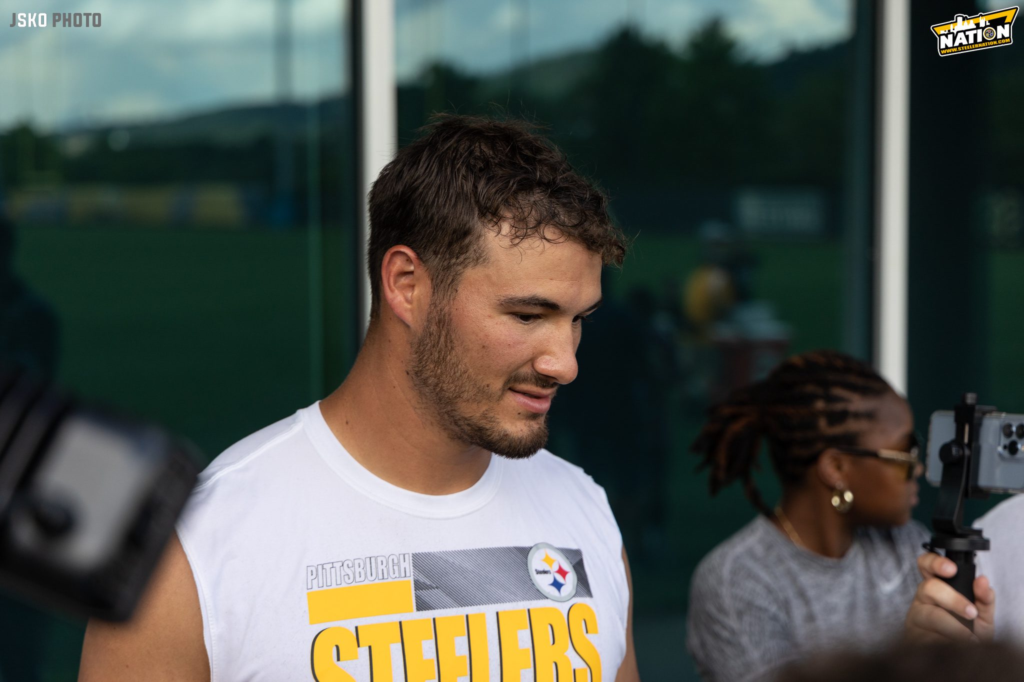 Steelers 2022 Rookie QB Kenny Pickett Absolutely Has The Ability To  Audible: He can do what he wants