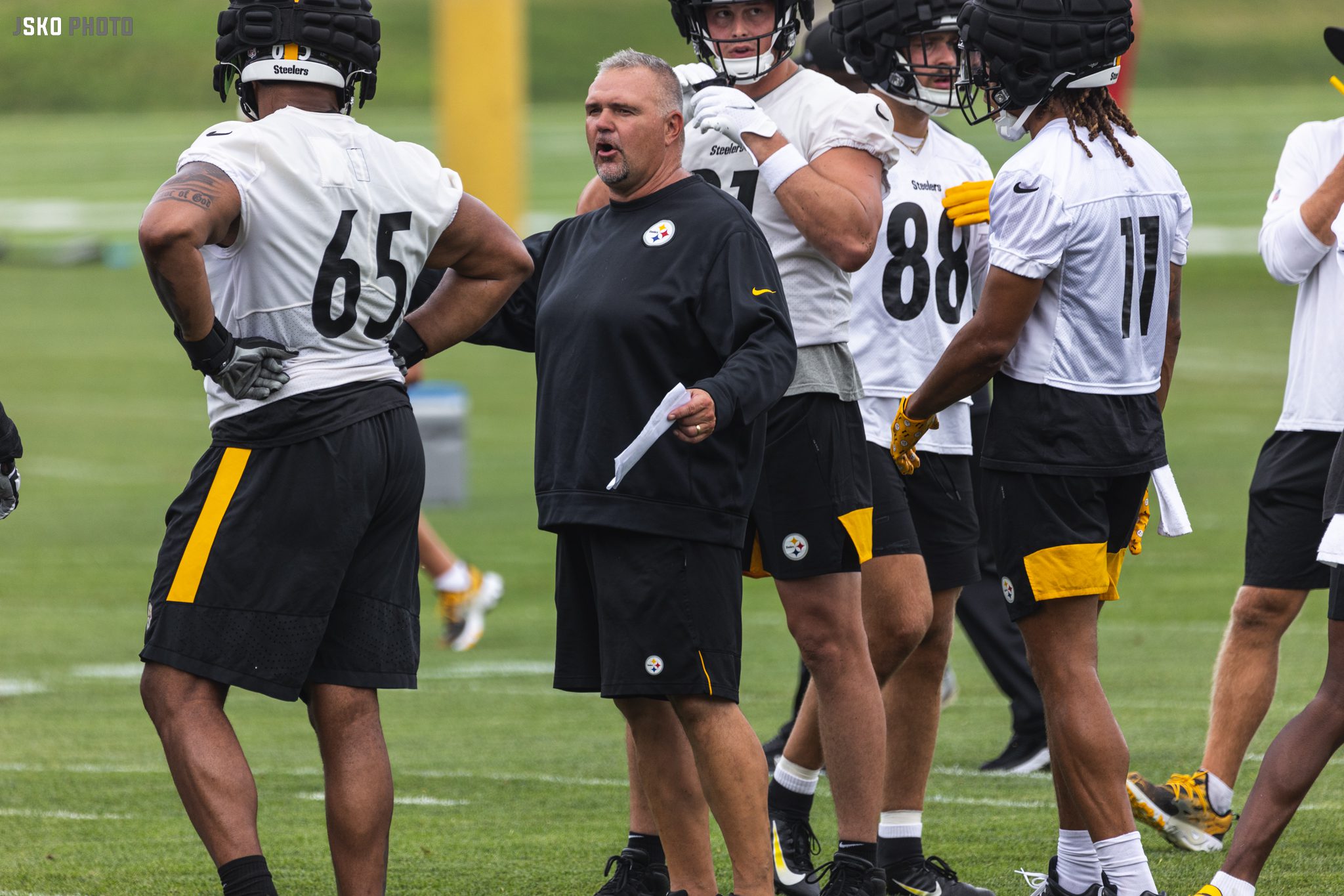 Steelers OL Coach Pat Meyer Encouraged By Growth Of 2nd-Year LT Dan Moore  Jr. In First Half Of Season
