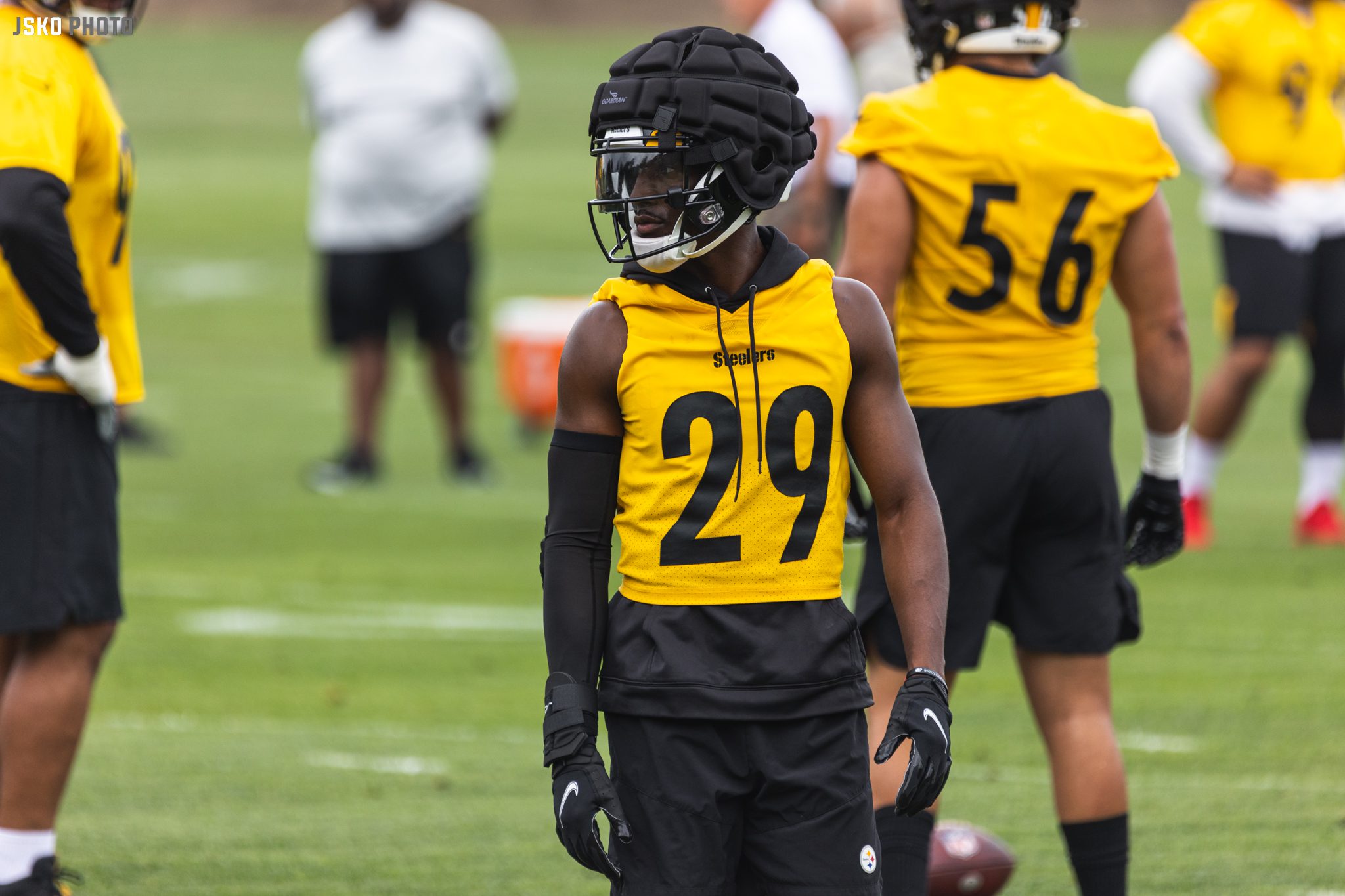 Javon Hargrave Revealing His Love For Steelers Kept Him From Signing With  Hated AFC North Rival Browns