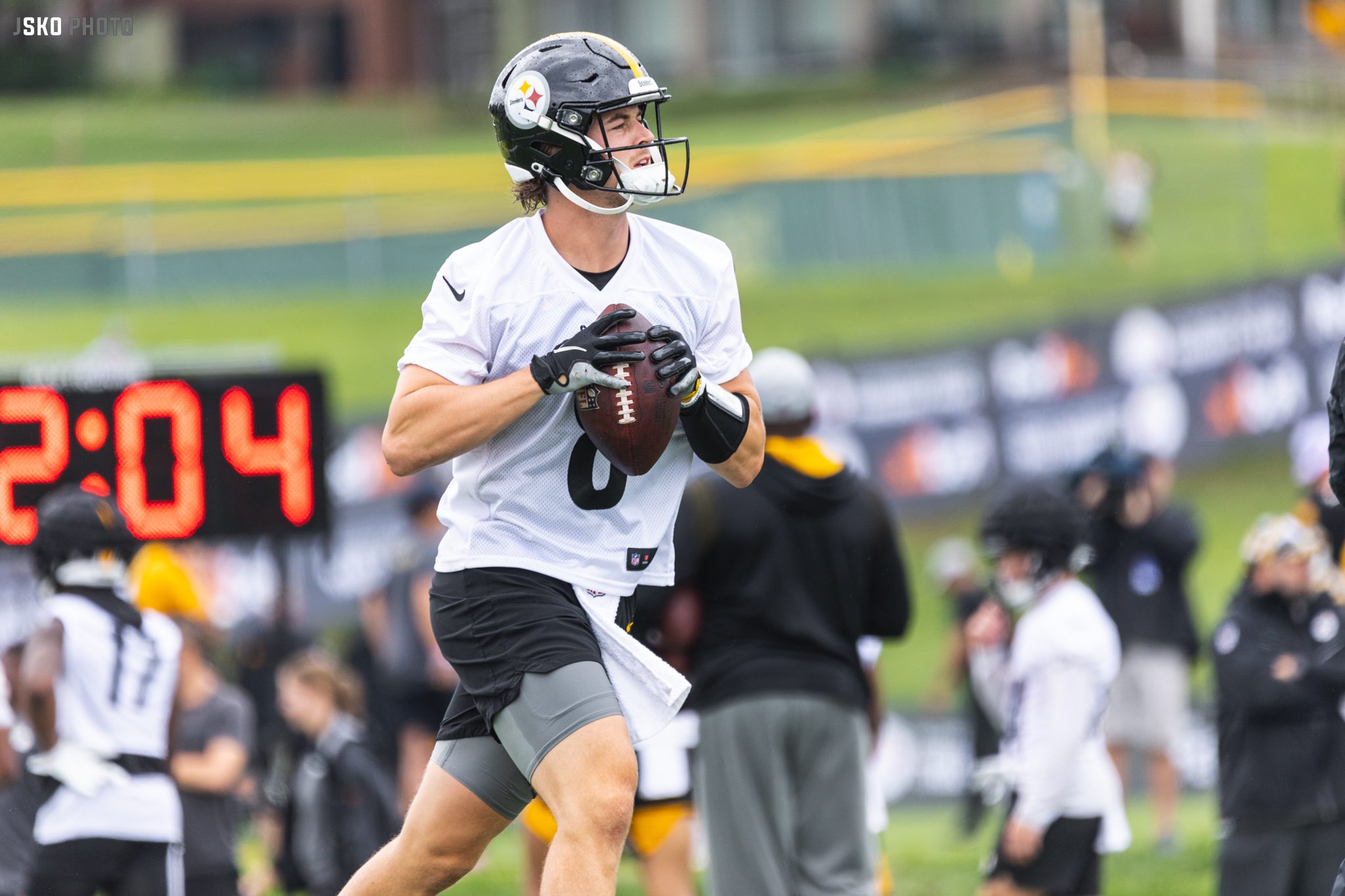 Steelers' Kenny Pickett downgraded, Myles Jack upgraded for Week 15 -  Behind the Steel Curtain