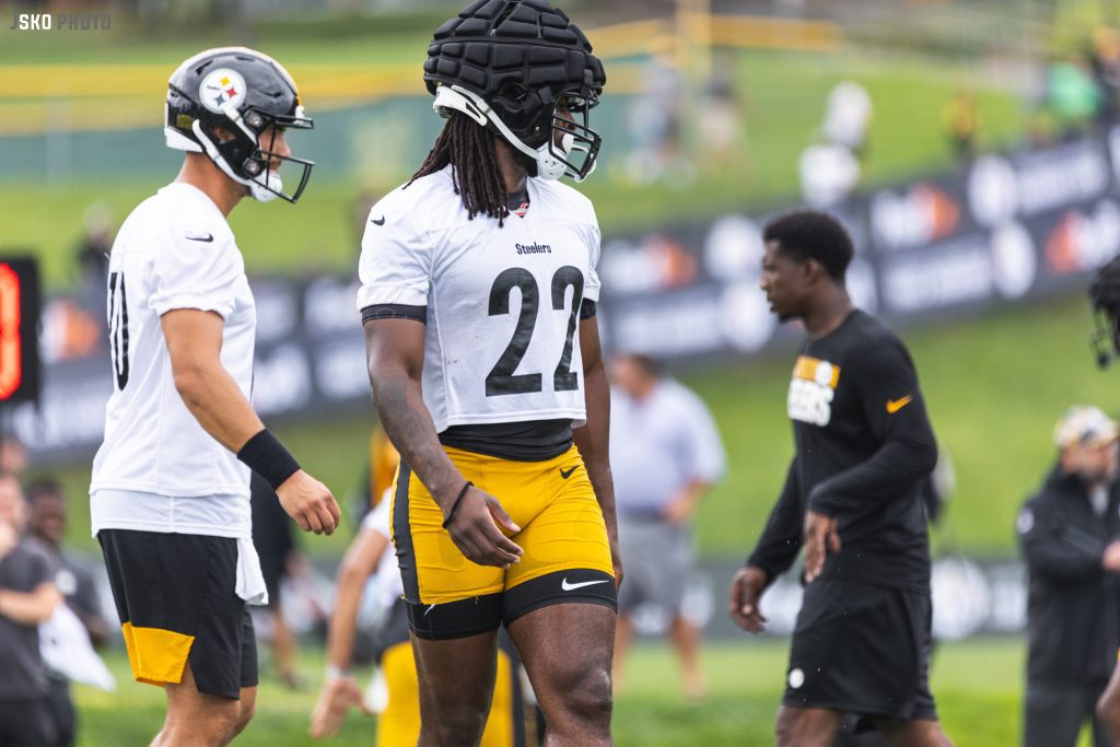 Pittsburgh Steelers' Najee Harris Slides in Latest RB Rankings - Sports  Illustrated Pittsburgh Steelers News, Analysis and More