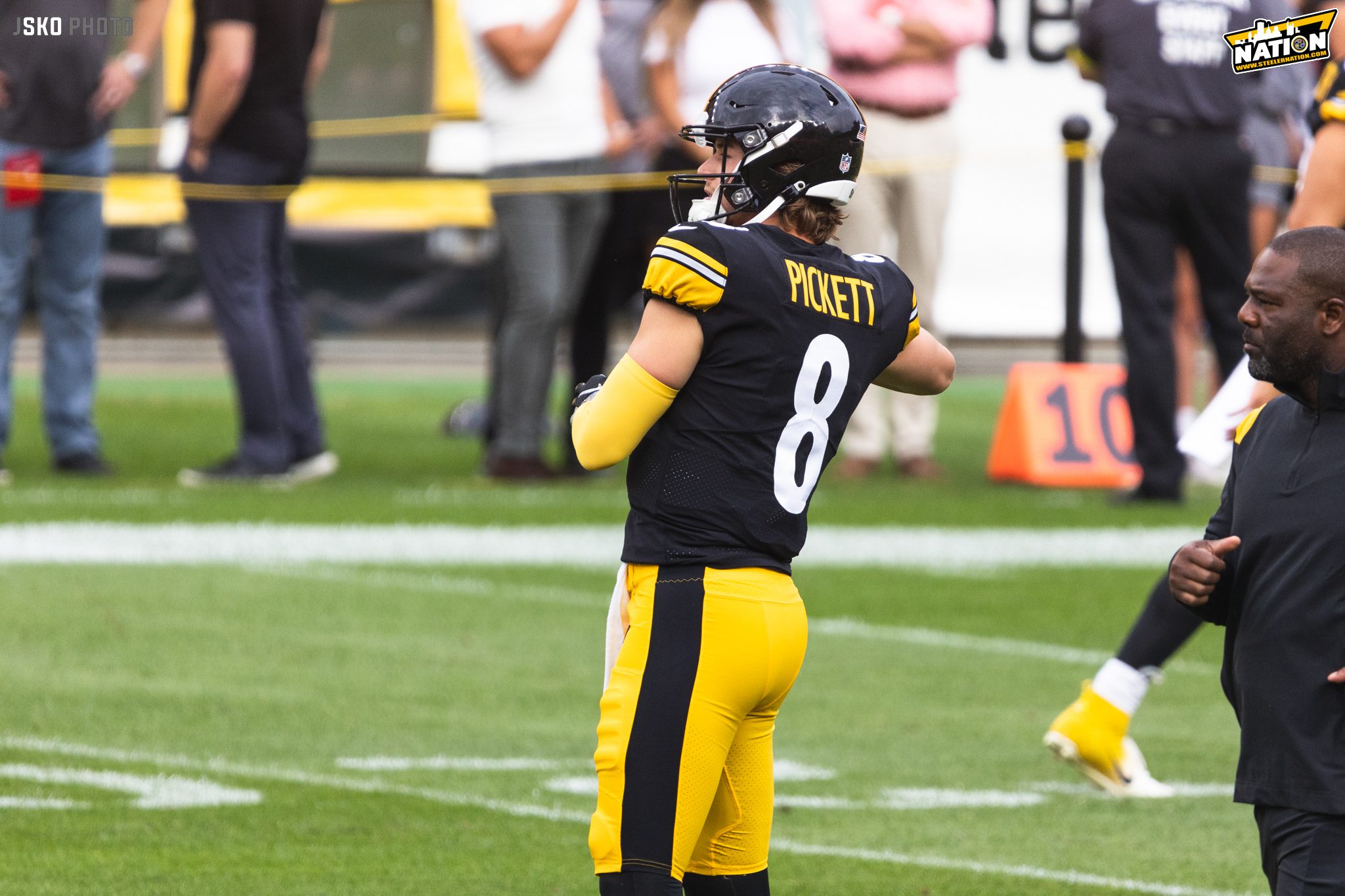 How Rookie Kenny Pickett as New QB1 Represents the Ultimate Answer for the  Steelers' Offense