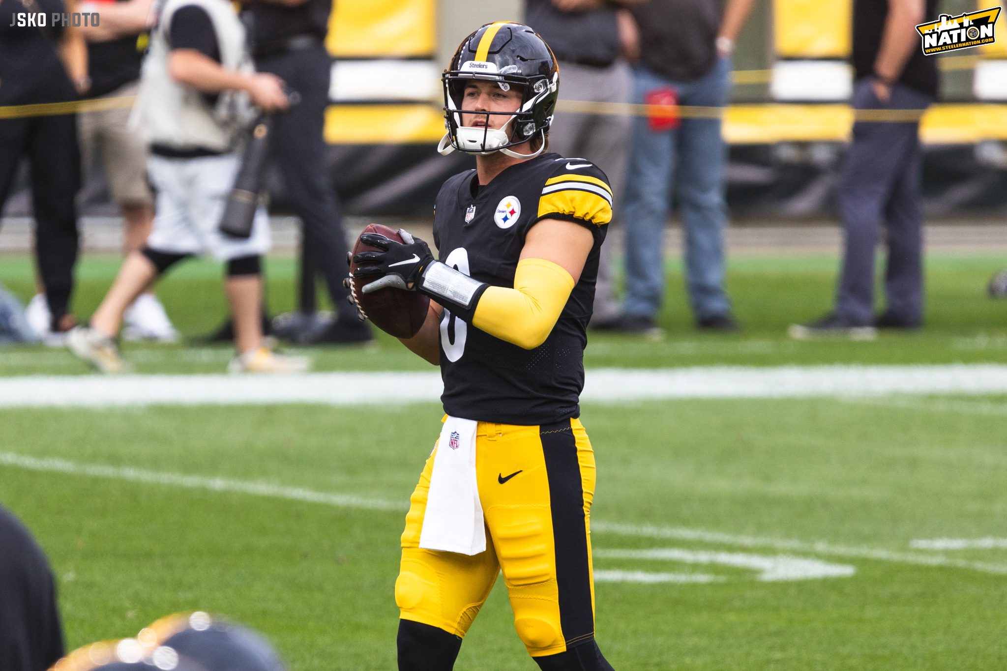 Steelers QB Kenny Pickett staying focused on being ready