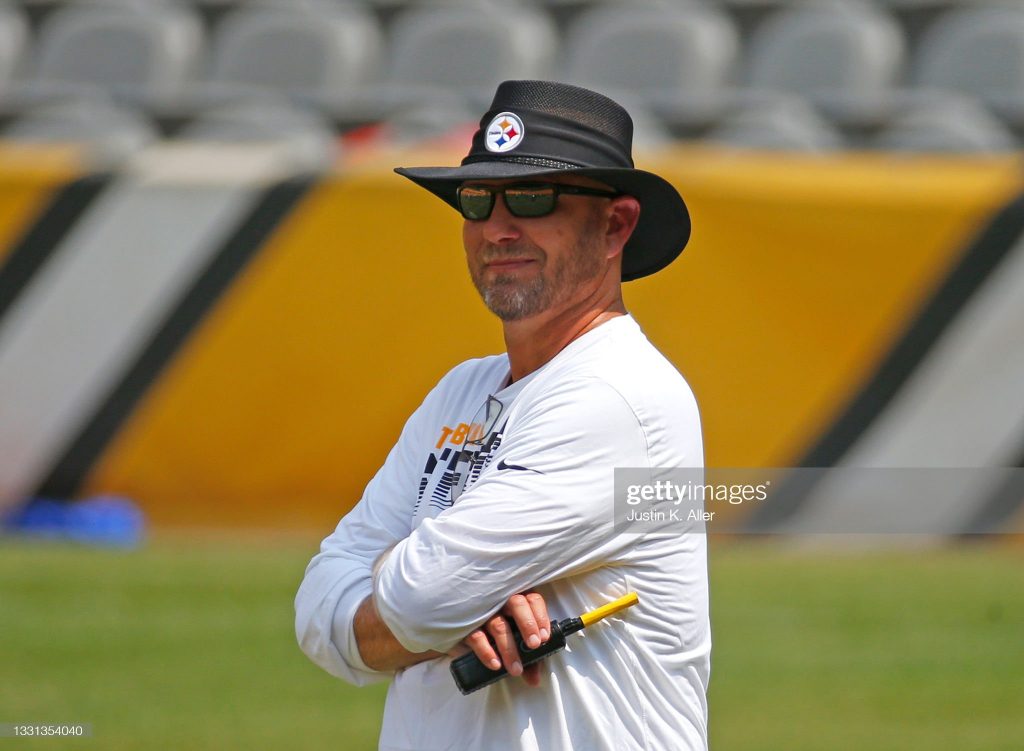 NFL Insider Blasts Pittsburgh Steelers Decision to Keep Matt