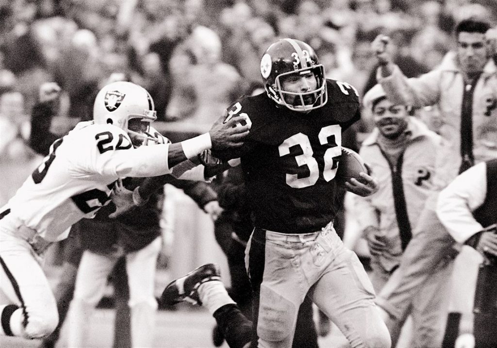 Steelers reserve quarterback Terry Bradshaw, sporting an early beard, warms  up his throwing arm on the sideline prior to entering 17-0 loss to the  Oakland Raiders in Pittsburgh, Sept. 29, 1974. Bradshaw