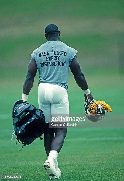 Steelers Legend Greg Lloyd Astounded Leon Searcy With His Welcome To The  NFL Moment in 1992