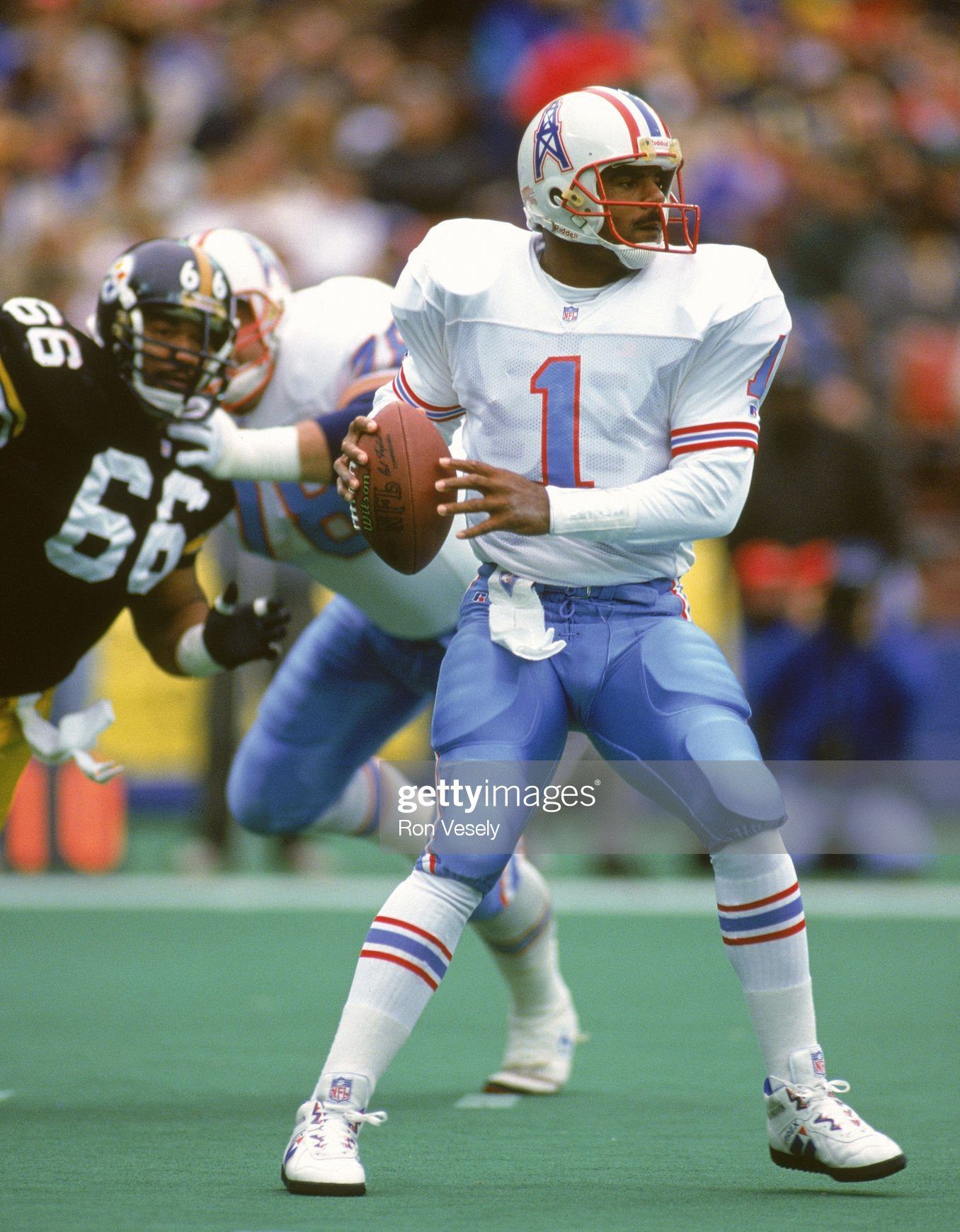 Pittsburgh Steelers head coach Bill Cowher walks the sidelines during the  2nd quarter. The Pittsburgh Steelers defeated the New York Giants 33 to 30  at Giants Stadium in East Rutherford, New Jersey