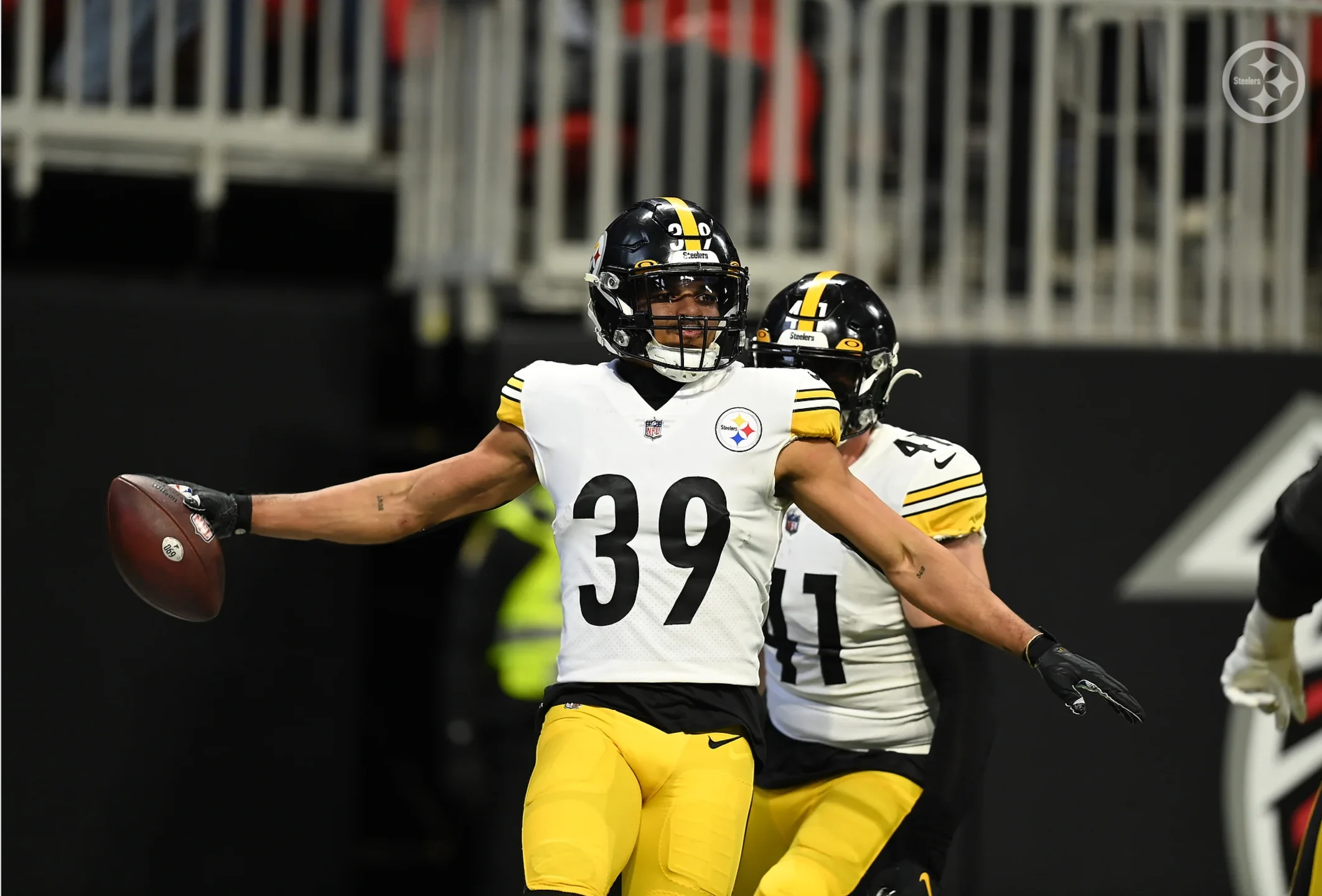 Former Tide star, Minkah Fitzpatrick seals a victory for Steelers