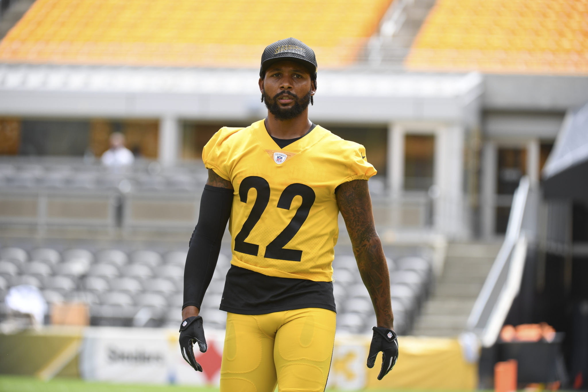 Mike Hilton Recruiting CB Steven Nelson to Bengals