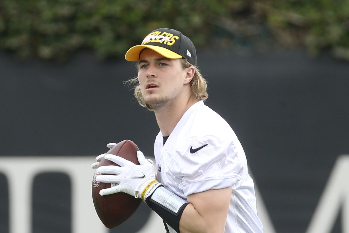 ESPN, NFL Insider Expects Steelers' Jaylen Warren Will Overcome Najee  Harris For The RB1 Spot Soon