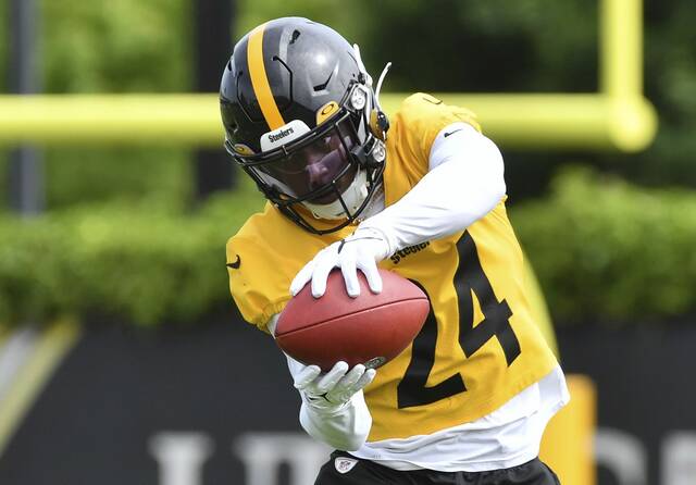 New Steelers safety Damontae Kazee plugging holes in leaky run