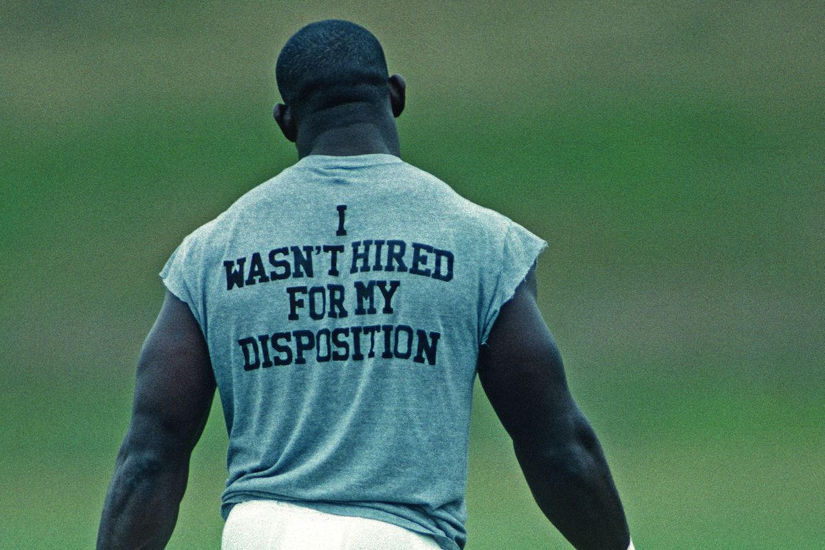 Steelers' Greg Lloyd Flipped Off The Broncos Bench After Being Ejected For  Hitting A Referee That Began The Crazy Man