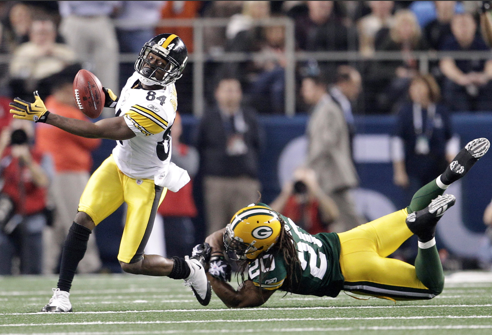 Madden 16 Cover: Steelers WR Antonio Brown Fails To Make Finals - Steelers  Depot