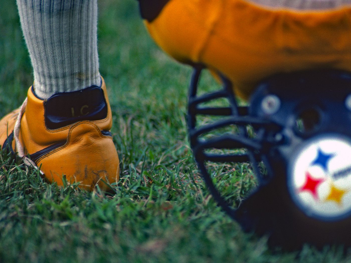 Steelers' Franco Harris' Untimely Passing Overshadows The 50th Anniversary  Of Legendary Immaculate Reception