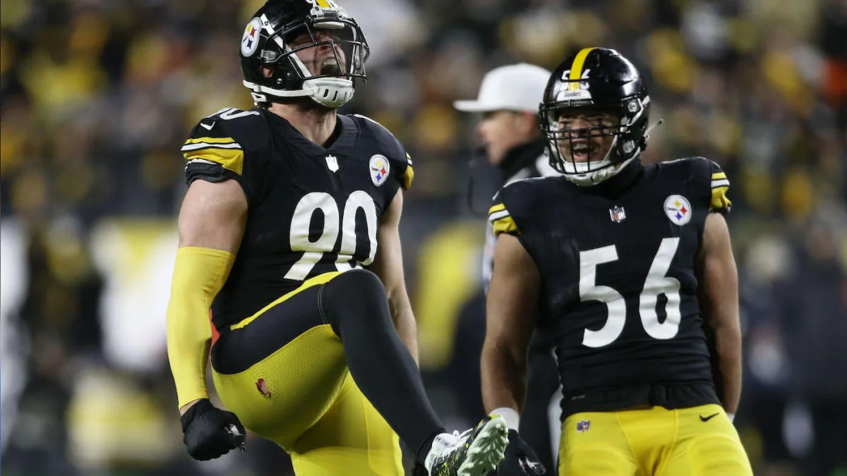 Steelers' TJ Watt Was A Savage Pointing Directly At Mike Tomlin