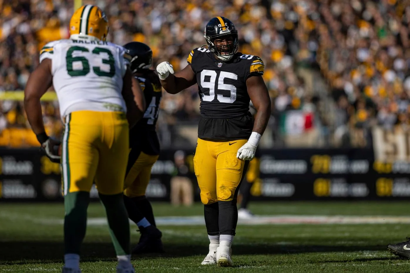 Steelers DL Keeanu Benton Definitely Has An Easier Path Than Joey ...