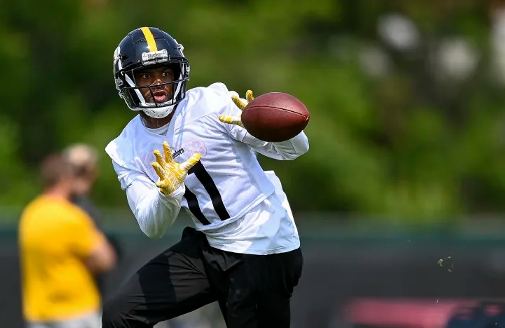 Steelers: How Allen Robinson plans to build special bond with