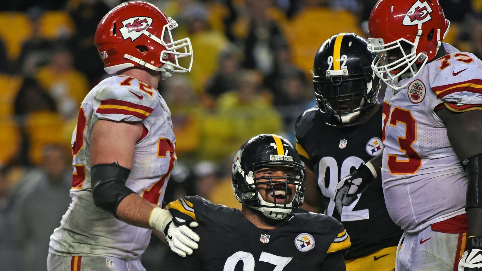 Pittsburgh Steelers defensive end Cameron Heyward (97) celebrates